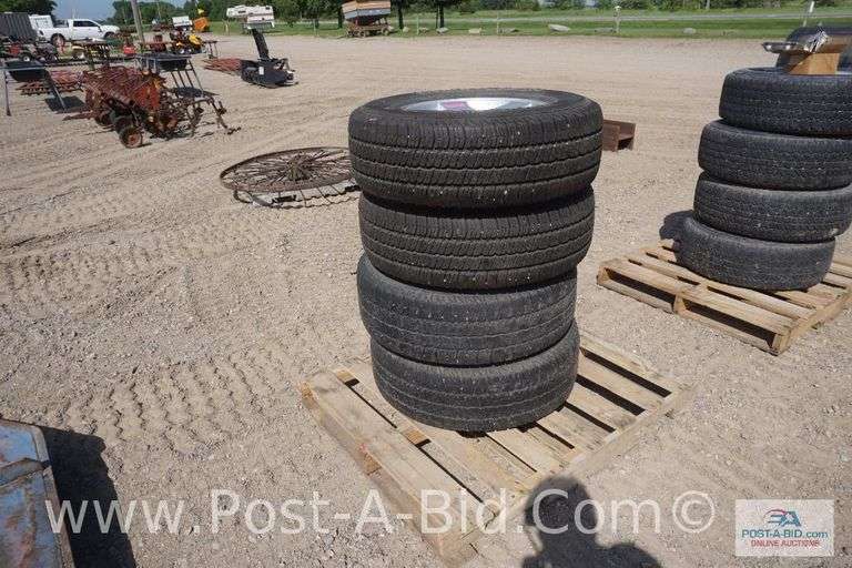 4-Wrangler-Goodyear Tires And Rims, 255/75 R17, Jeep Rims.