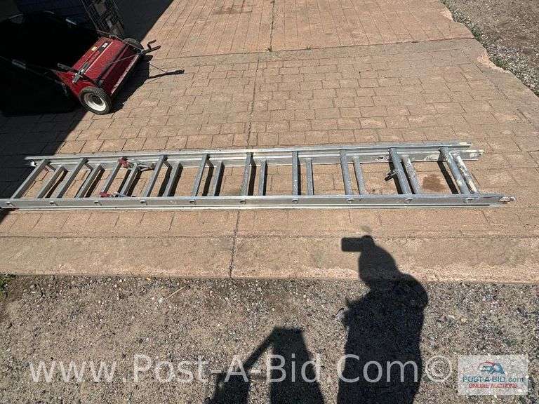 Werner 20' Aluminum Extension Ladder, D-1120-2X.