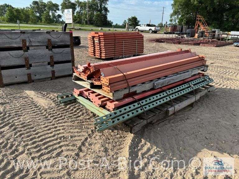 Misc. Pallet Racking 3 Uprights Approx. 9' T x 14 Crossbeams.