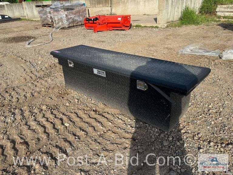 Black Truck Tool Box 5' Long By Tractor Supply, No Key.