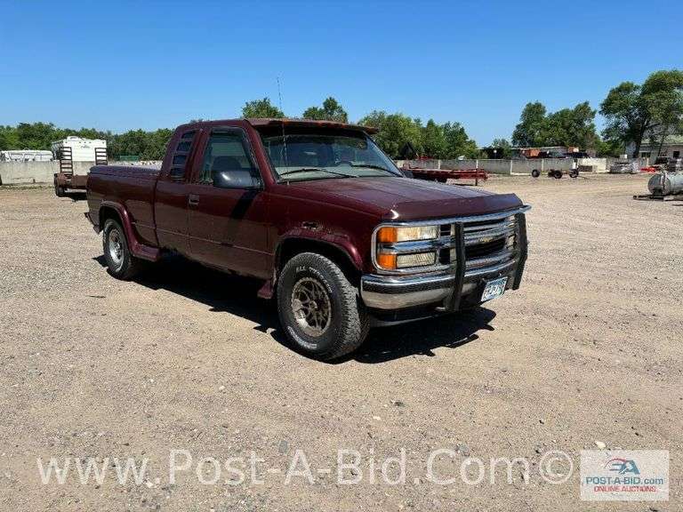 1997 Chevy 4 x 4 Extended Cab, With 182, 716 Miles, 5.7 L Motor, Automatic,