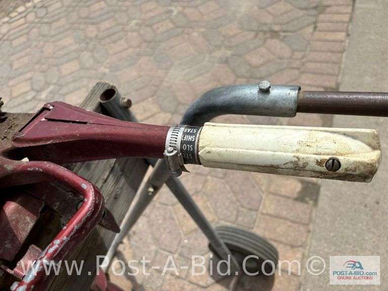 5 1/2 HP Johnson Outboard Complete Motor, Owner Stated, "Good Compression,