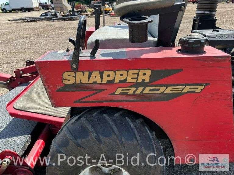 Snapper Z Rider Turf Mower, With Bagger, 52" Deck, Kohler Engine, 1387 Hour