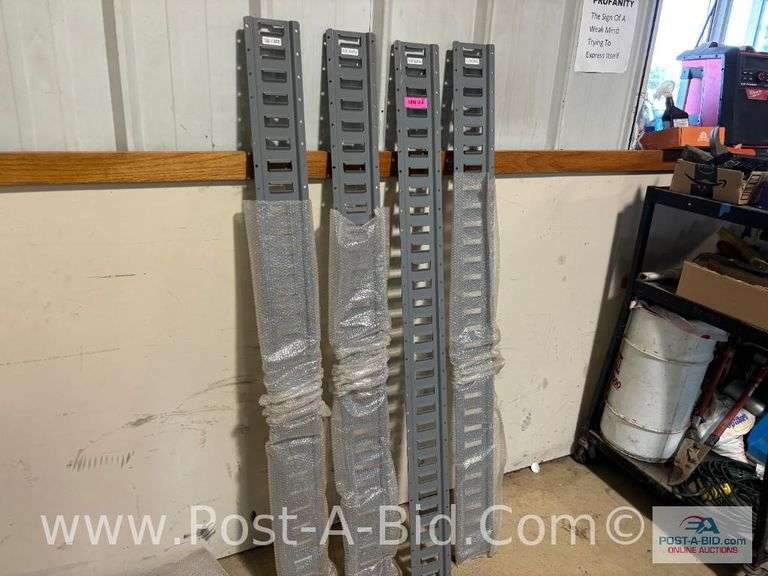 4 x 5' E Track Rails, New.