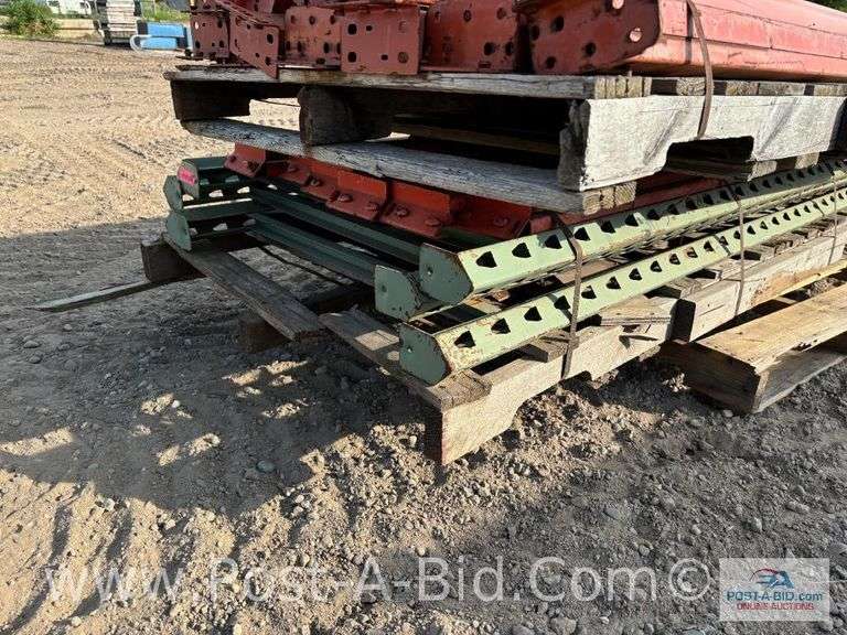 Misc. Pallet Racking 3 Uprights Approx. 9' T x 14 Crossbeams.
