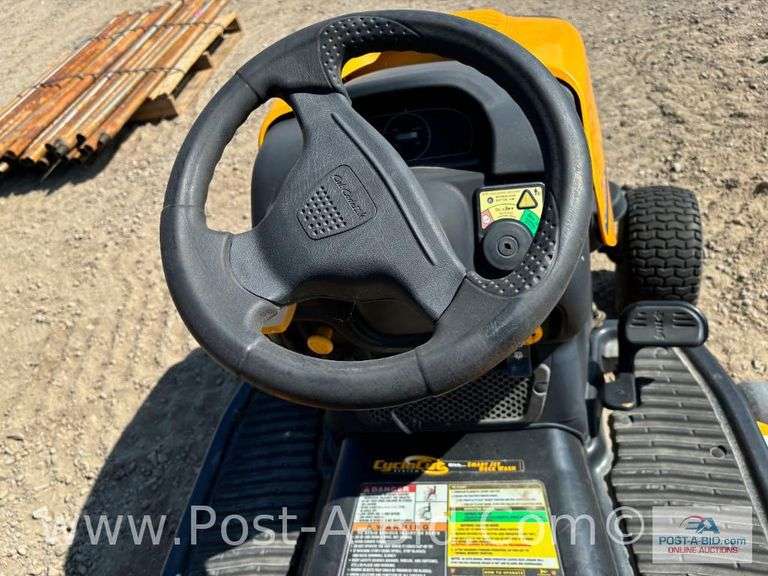 Cub Cadet 1046 Hydrostatic Riding Lawn Mower, With 42" Deck And A Kohler 20