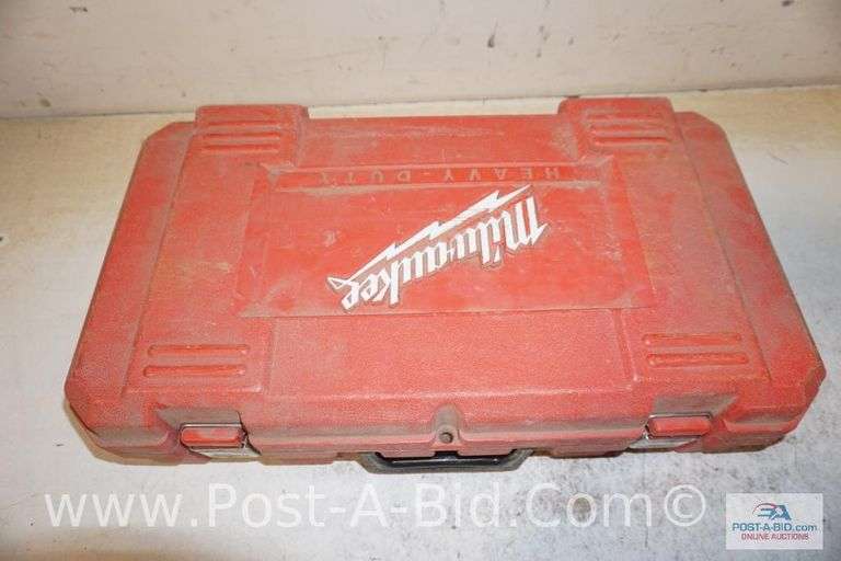 Milwaukee 1/2" Right Angle Drill, In Case.