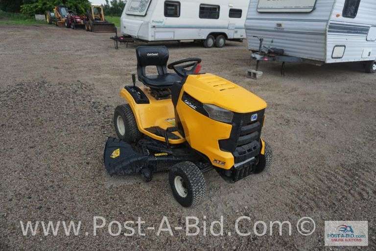 Cub Cadet XT2 Hydrostatic Riding Lawn Mower With 50" Deck, Kawasaki 23 HP M