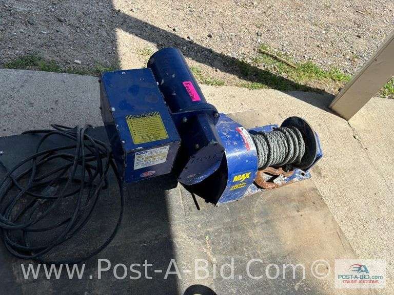 MY-TE Winch Hoist, 110 Plug In.