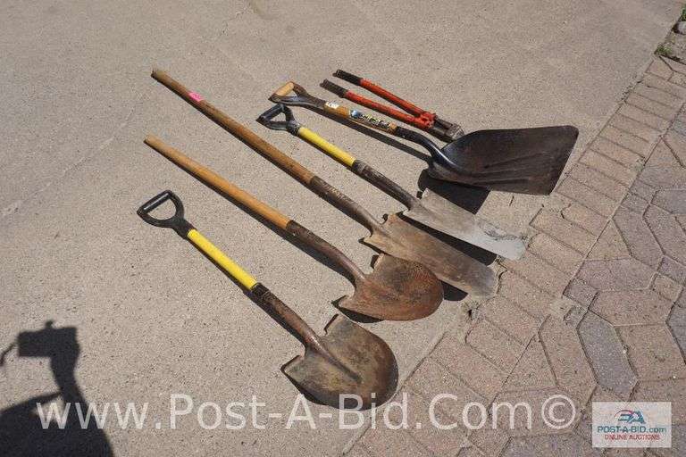 Lot Of Shovels-6.