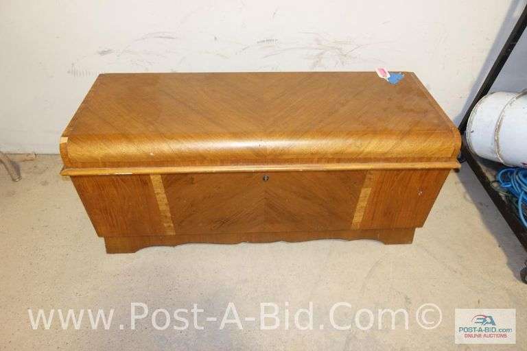 Vintage Cedar Chest, 46" L x 20 1/2" T x 17", No Key.