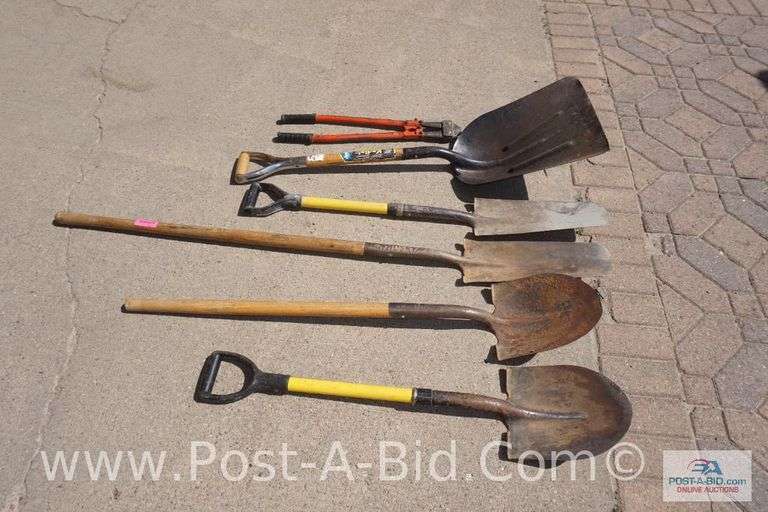 Lot Of Shovels-6.