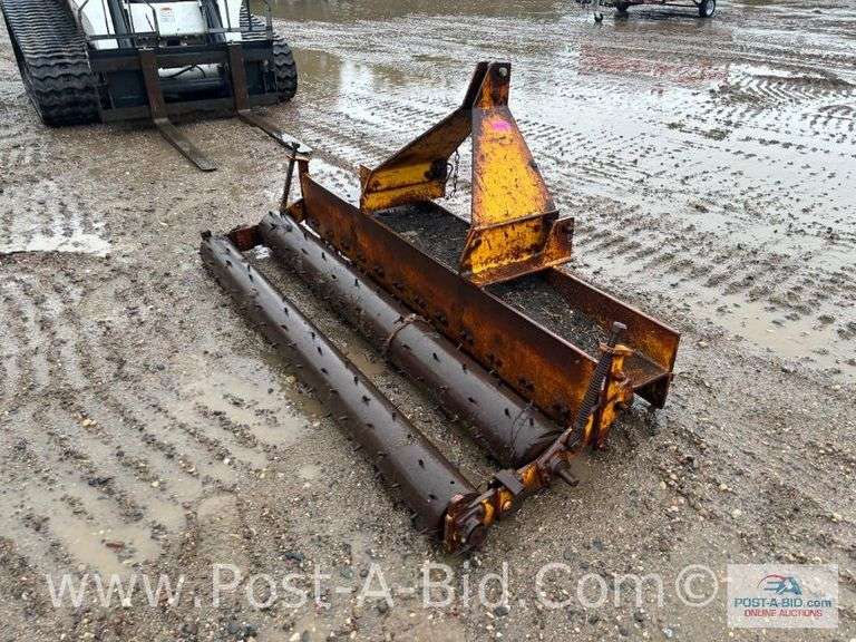 Gill SU-200 Machine, 3 Point Attachment For Finish Grading For Seed Or Sod.