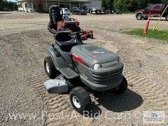 Craftsman LT 1,000 Riding Lawn Mower, With 42" Deck, Briggs And Stratton 18