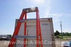 Louisville 8' Ladder.