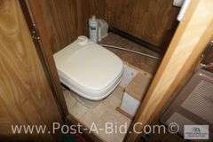 Leer Slide in Pick Up Camper, 1977, 8 1/2' Has AC, Stove, Furnace, Bathroom