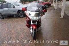 2000 Honda Goldwing 1500 Aspencade 25th Anniversary Edition Motorcycle With