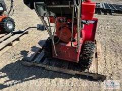 Toro 724 Snowblower, Does Not Run, Model # 38050, Serial # 7000397.