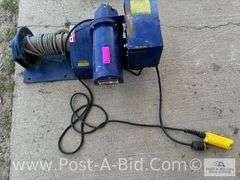 MY-TE Winch Hoist, 110 Plug In.