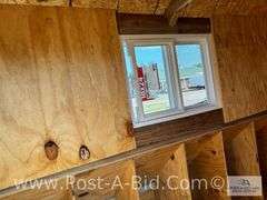 Chicken Coop, Owner Stated, "Fully Insulated And Vented," 5 Nesting Boxes, Boards Mounted On Roof To