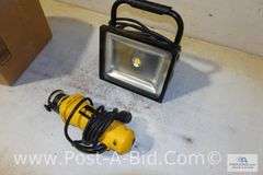 DeWalt Cut Out Tool And Husky Work Light, Owner Stated, "Works."