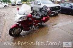 2000 Honda Goldwing 1500 Aspencade 25th Anniversary Edition Motorcycle With