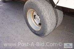2005 Chevy 1 Ton Cube Truck, With 88, 302 Miles, 6.0 Motor, 15' Box, AM/FM