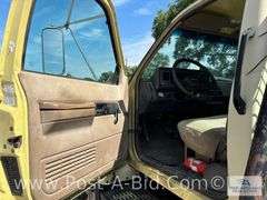 2001 GMC C6500 Flatbed Truck, With 8.1 L Gas Motor, Automatic, 11' Flatbed,