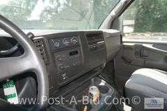 2005 Chevy 1 Ton Cube Truck, With 88, 302 Miles, 6.0 Motor, 15' Box, AM/FM