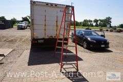 Louisville 8' Ladder.
