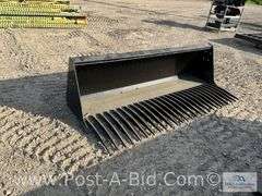78" Bucket With Quick Tach Plate.