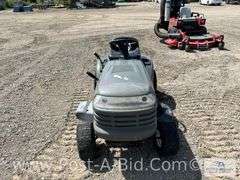 Craftsman LT 1,000 Riding Lawn Mower, With 42" Deck, Briggs And Stratton 18