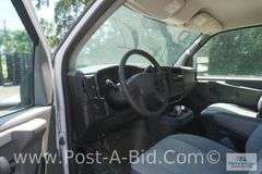 2005 Chevy 1 Ton Cube Truck, With 88, 302 Miles, 6.0 Motor, 15' Box, AM/FM