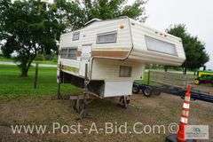 Leer Slide in Pick Up Camper, 1977, 8 1/2' Has AC, Stove, Furnace, Bathroom