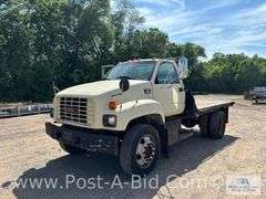 2001 GMC C6500 Flatbed Truck, With 8.1 L Gas Motor, Automatic, 11' Flatbed,