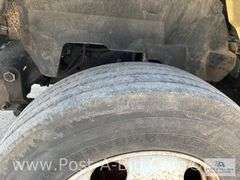 2001 GMC C6500 Flatbed Truck, With 8.1 L Gas Motor, Automatic, 11' Flatbed,