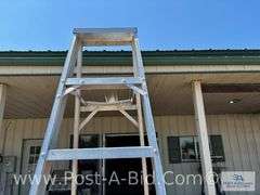 8' Aluminum Heavy Duty Step Ladder.