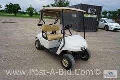 2017 EZ-Go Gas Golf Cart With Golf Bag Holders, Kawasaki Gas Motor, Canopy.