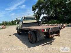 2001 GMC C6500 Flatbed Truck, With 8.1 L Gas Motor, Automatic, 11' Flatbed,