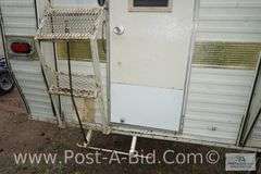 Leer Slide in Pick Up Camper, 1977, 8 1/2' Has AC, Stove, Furnace, Bathroom