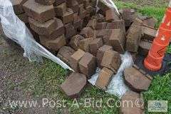 1 Pallet Of Brown Landscaping Bricks, Owner Stated, "Approx. 144 Bricks."