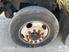 2001 GMC C6500 Flatbed Truck, With 8.1 L Gas Motor, Automatic, 11' Flatbed,