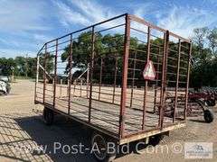 Morehead 8' x 16' Kicker Bale Rack On 8 Ton Running Gear, 1 Side Door, Owne
