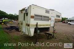 Leer Slide in Pick Up Camper, 1977, 8 1/2' Has AC, Stove, Furnace, Bathroom