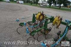 John Deere 825, 6 Row Cultivator, With Danish Teeth Rolling Shields With Fe