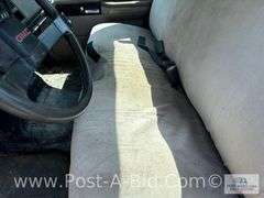 2001 GMC C6500 Flatbed Truck, With 8.1 L Gas Motor, Automatic, 11' Flatbed,