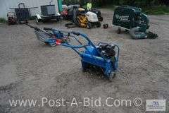 Bluebird 530A Aerator 19" Honda, 4.0 Motor, Runs.