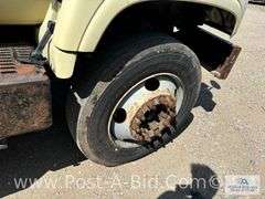 2001 GMC C6500 Flatbed Truck, With 8.1 L Gas Motor, Automatic, 11' Flatbed,