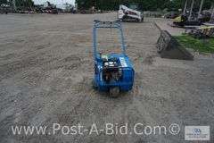 Bluebird 530A Aerator 19" Honda, 4.0 Motor, Runs.