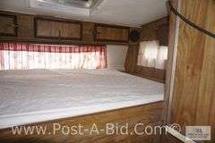 Leer Slide in Pick Up Camper, 1977, 8 1/2' Has AC, Stove, Furnace, Bathroom
